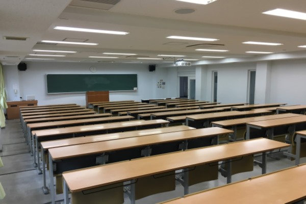講義棟Ｂ棟 1階 講義室B101（教育・学生支援部） image