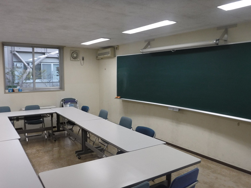 経済学研究科演習室 1階 第１４演習室（経済学部） image