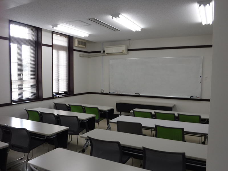 会計大学院研究棟 2階 演習室（経済学部） image